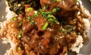Smothered Oxtails Recipe