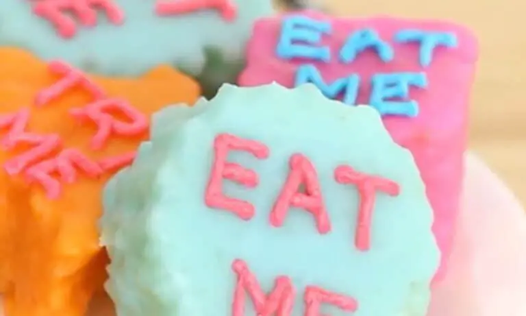 alice in wonderland eat me cake recipe