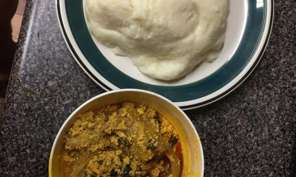 Pounded Yam And Egusi Soup